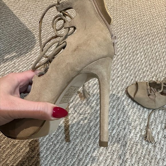 ALDO/TAN SUEDE LACE UP HEELS/SIZE 7 - Picture 2 of 3